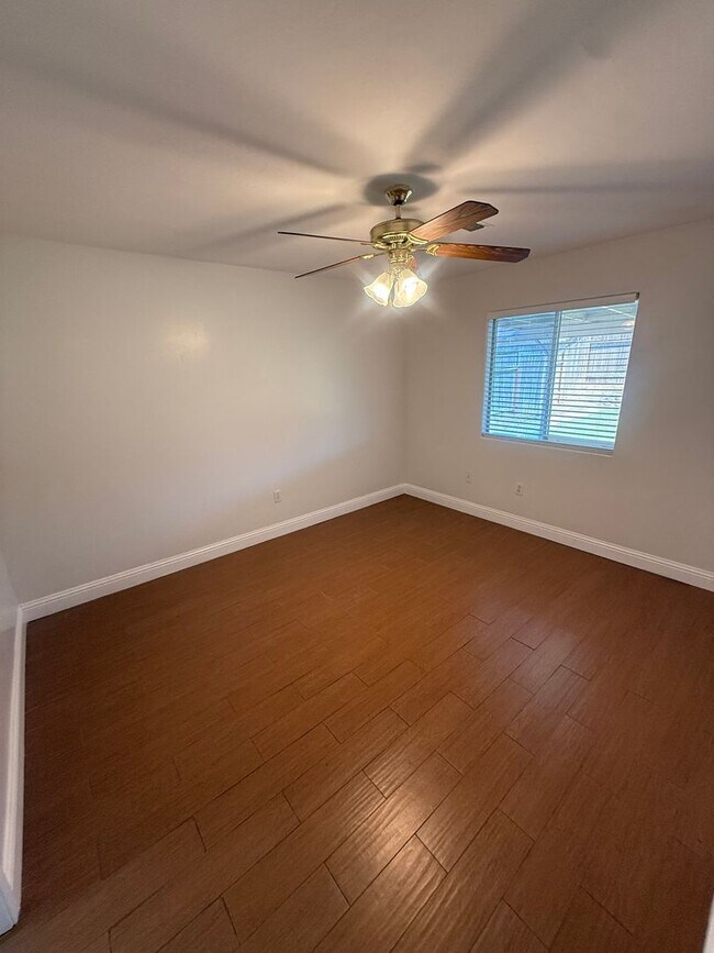 Building Photo - charming 3-bedroom, 2-bath home