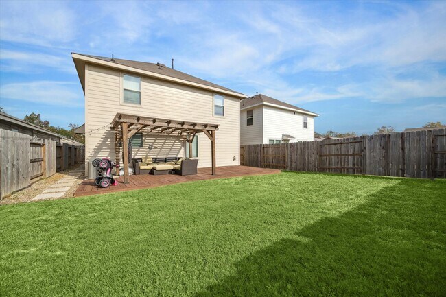 Building Photo - 22014 Birchwood River Trl