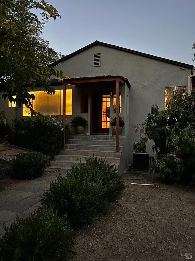 Building Photo - 926 Champion Ln