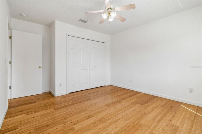 Building Photo - 12803 Longcrest Dr