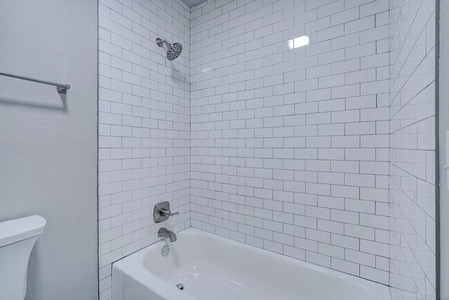 Building Photo - 2809 Frost Ln