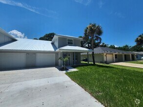 Building Photo - Brand New 2 Story Edgewater Duplex