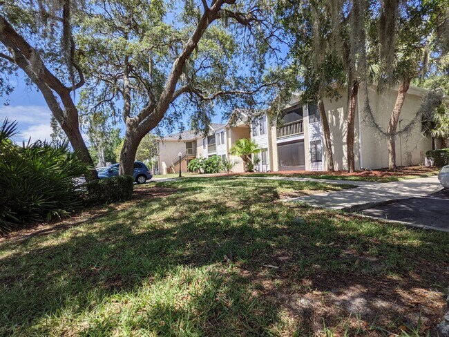 Building Photo - Ground Floor 2/2 in Pool Complex