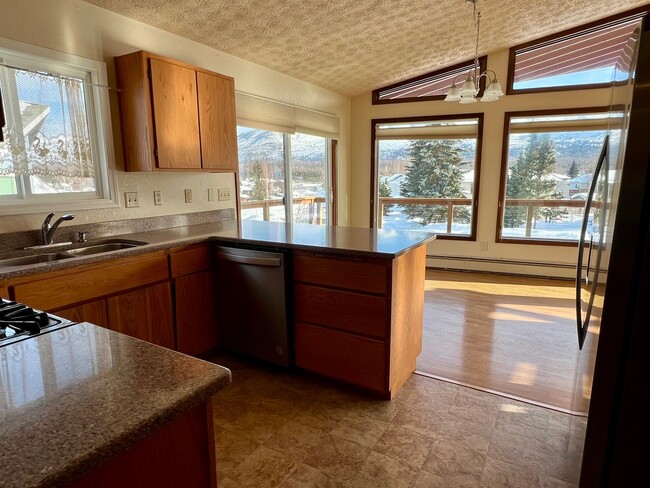 Building Photo - Majestic Mountain Views & Minutes to JBER