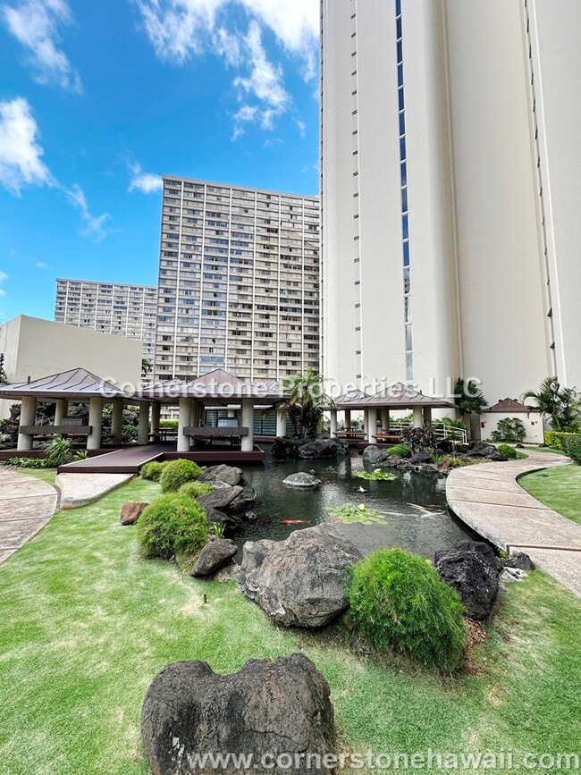 Building Photo - 1212 Nuuanu Ave
