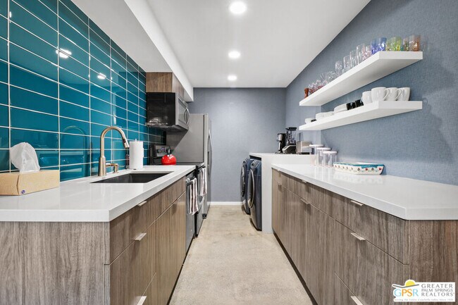 Building Photo - 353 N Hermosa Dr