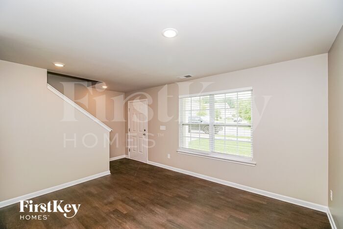 Building Photo - 308 Regan Ln