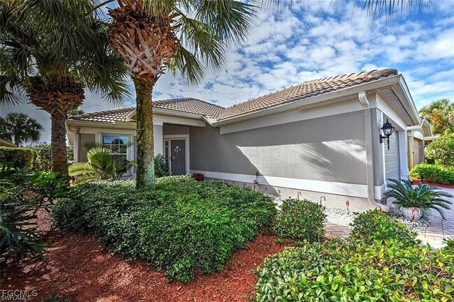 Building Photo - 10018 Oakhurst Way