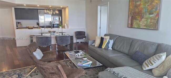 Building Photo - 400 Alton Rd