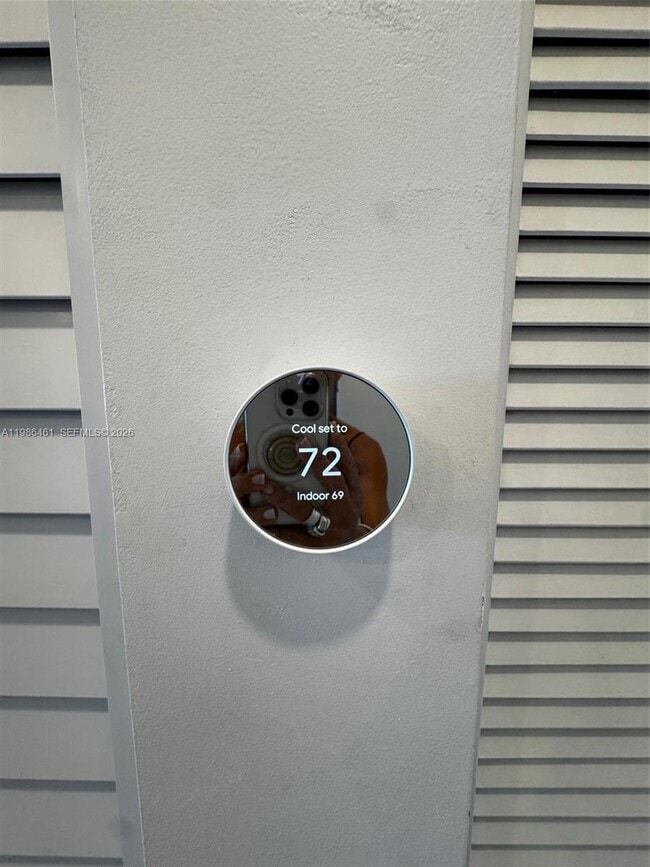 Building Photo - 2525 SW 3rd Ave