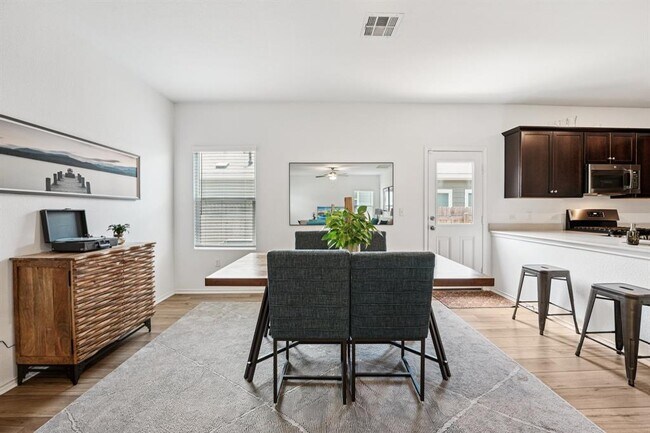 Building Photo - 6013 Eden Dr