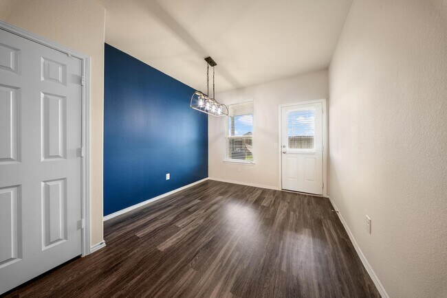 Building Photo - 25631 Bottlebrush Sedge St