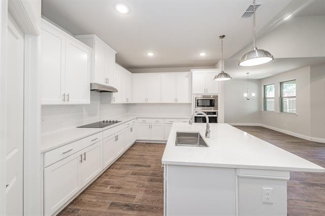 Building Photo - 241 Gardenia Dr