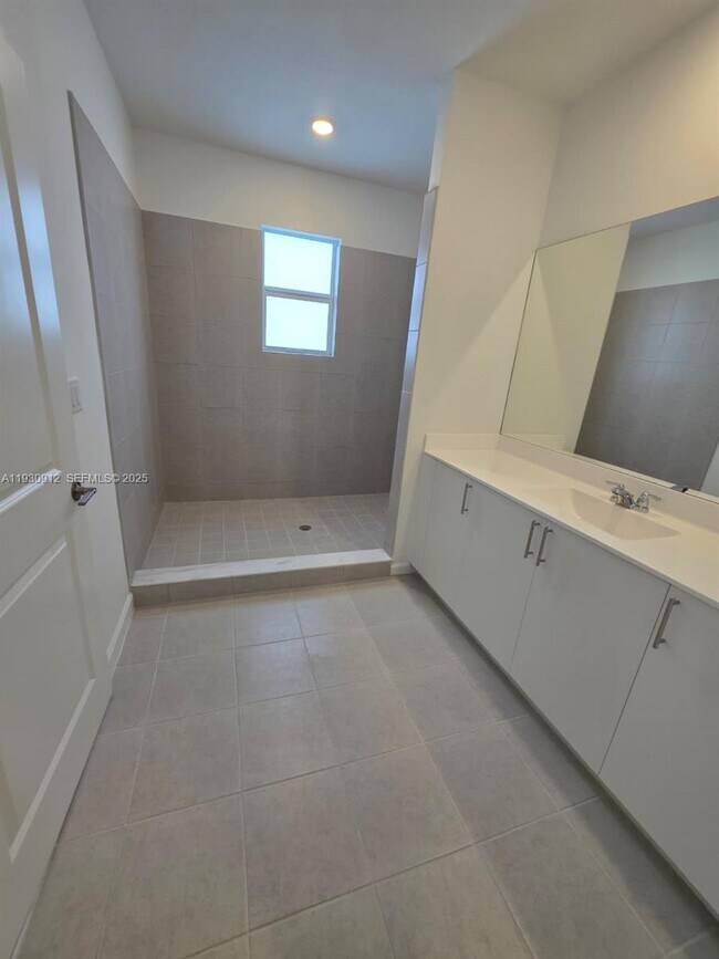 Building Photo - 19571 SW 339th St