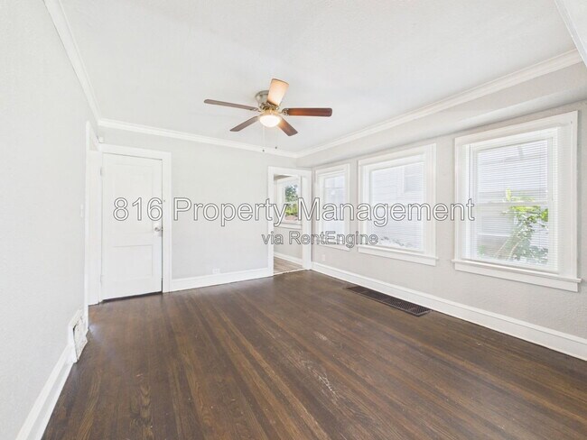 Building Photo - 5127 Olive St