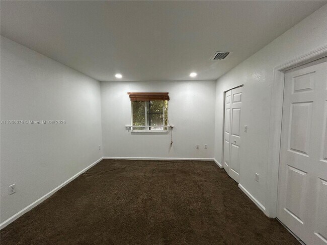 Building Photo - 17339 NW 7th Ave