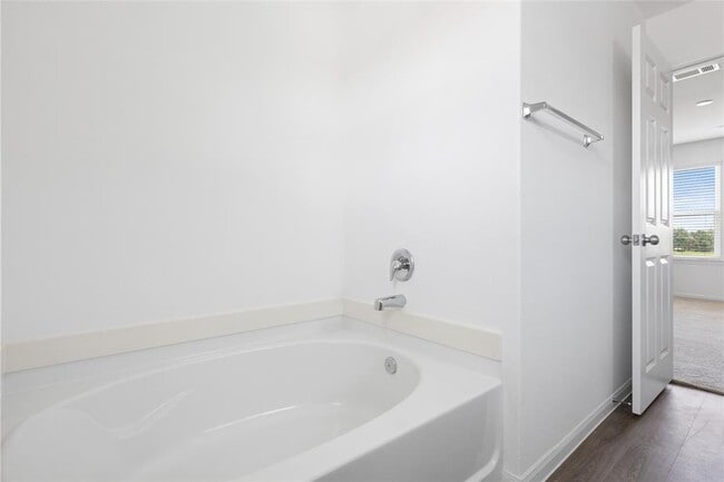 Building Photo - 7323 Heath Knl Ln