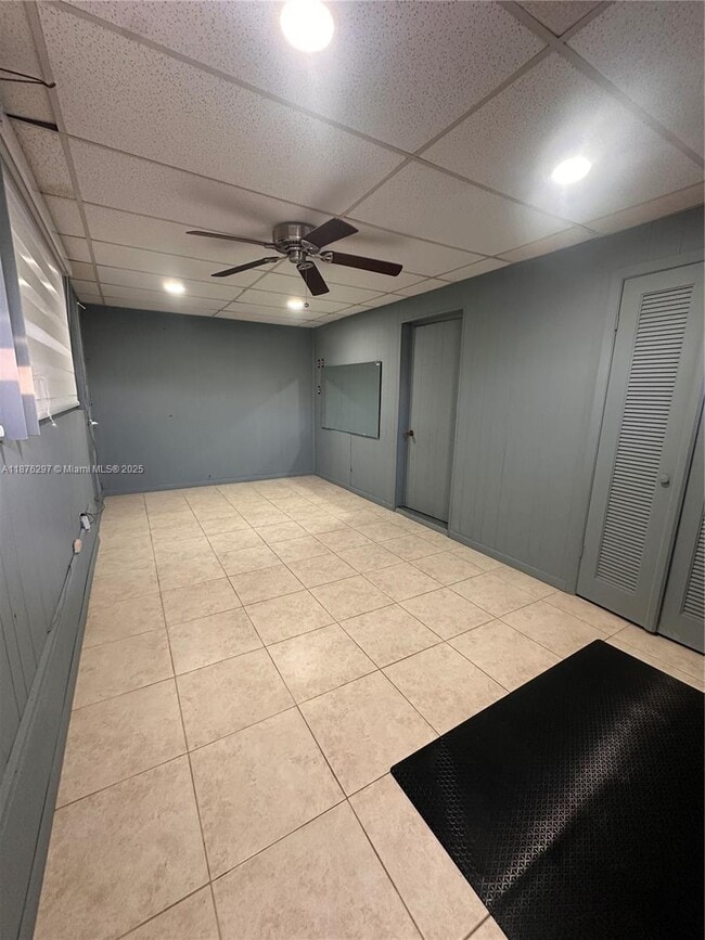 Building Photo - 372 W Dayton Cir