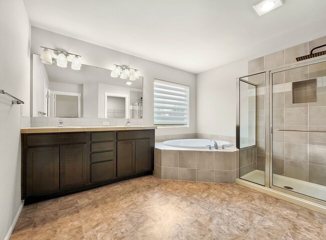 Building Photo - Newly built home with major upgrades in Br...