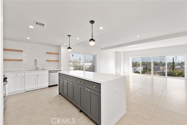 Building Photo - 6025 Craner Ave