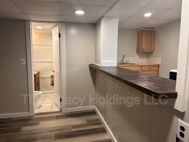 Building Photo - 388 Broaddus Ave