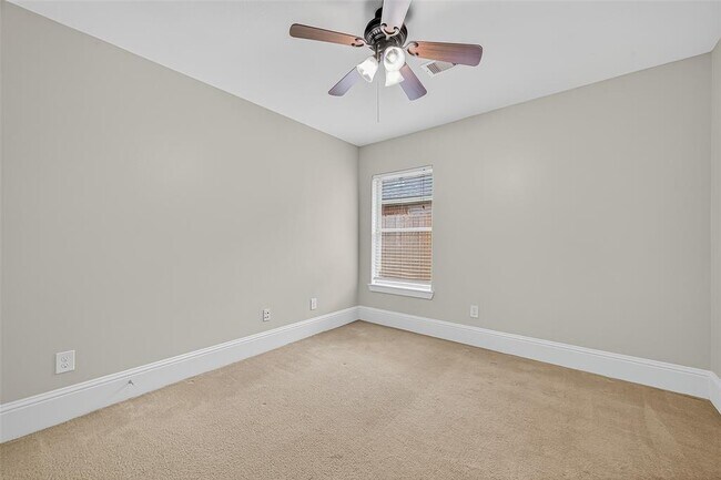 Building Photo - 7023 Sanders Hill Ln