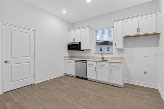 Building Photo - 6925 116th Ct E