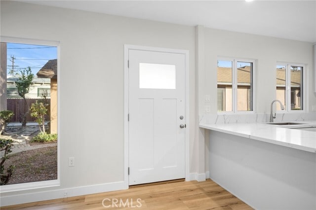 Building Photo - 417 Riverdale Dr