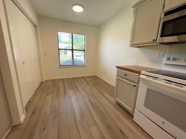 Building Photo - 3 Canova Ln