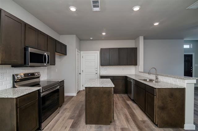 Building Photo - 660 Harvest Moon Dr