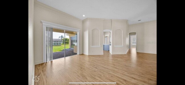 Building Photo - 5556 Vintage View Blvd