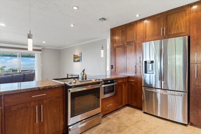 Building Photo - 460 Polulani Dr