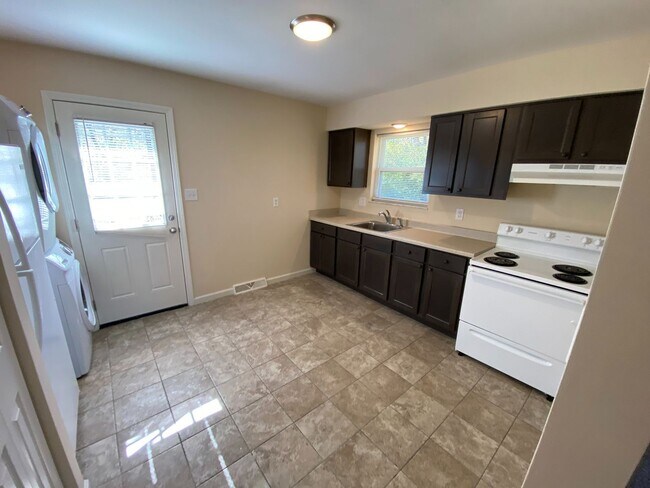 Interior Photo - 4100-4243 W Stebu Ln