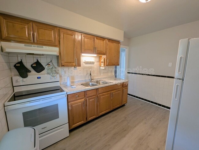 Building Photo - 9418 Pattonwood Dr