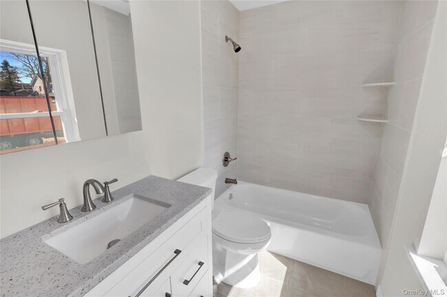 Building Photo - 37 Gould Rd