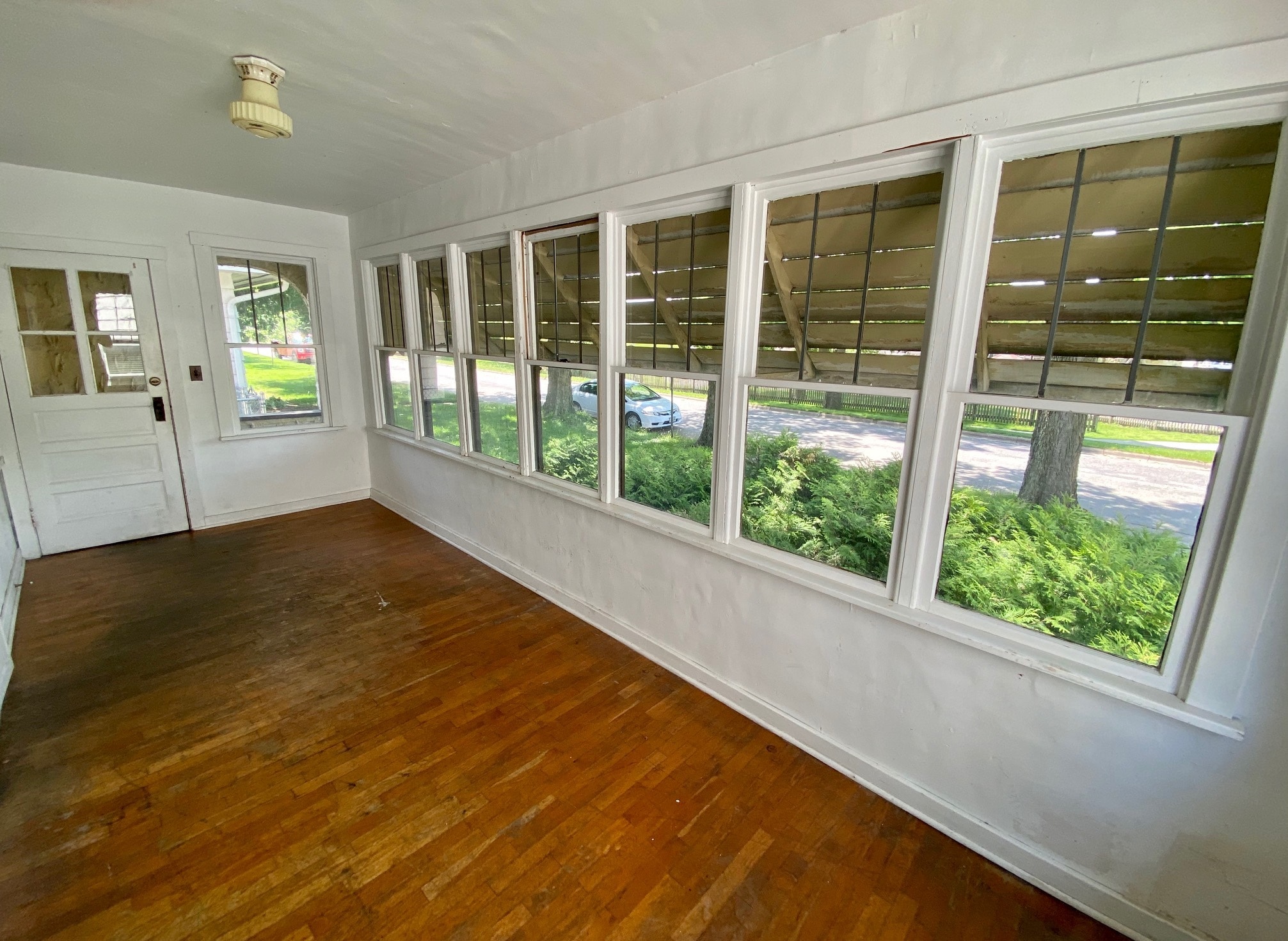 Building Photo - 780 Hillview Ave