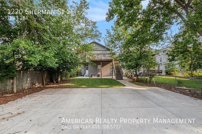 Building Photo - 1220 Sherman St SE