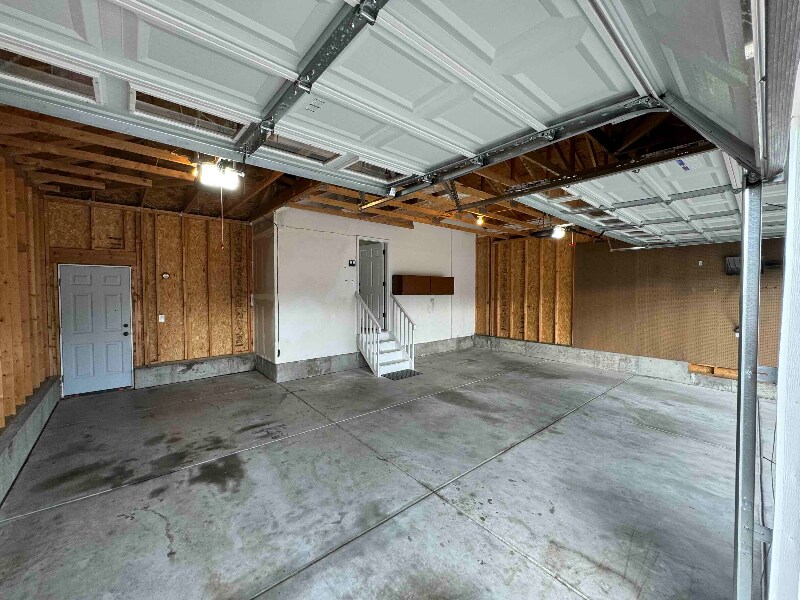 Building Photo - 4046 Stampede Dr