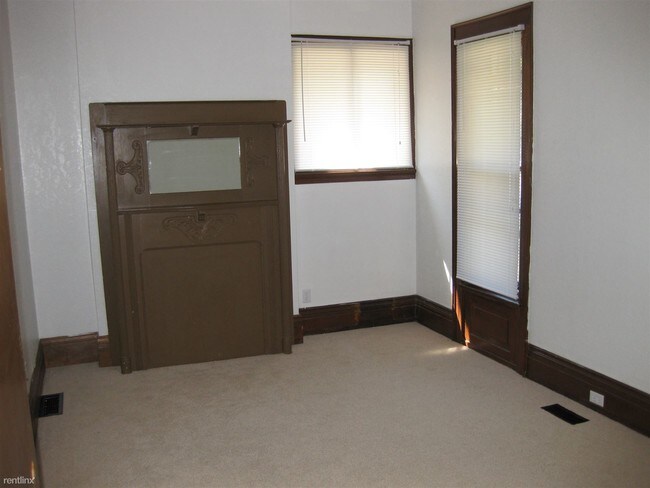 Building Photo - 3 br, 1 bath Apartment - Prescott Place