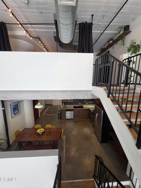 Building Photo - 200 N San Fernando Rd