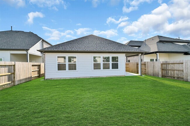 Building Photo - 7511 Terramar Bay Ln