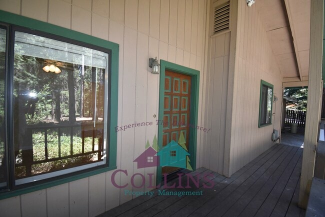Building Photo - 11071 Cedar Ridge Dr