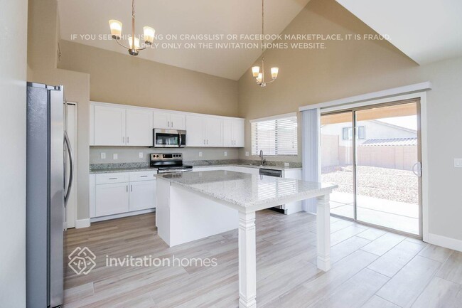 Building Photo - 10473 E Raintree Dr