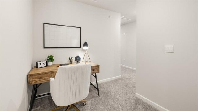 Building Photo - 6741 Leigh St