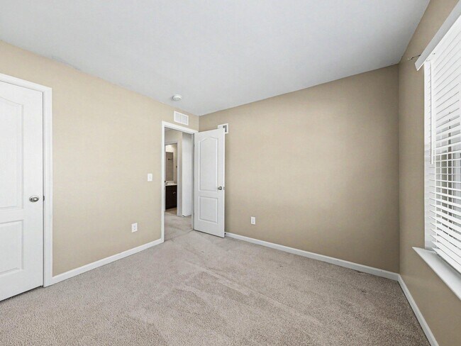 Building Photo - 1428 Hudgins Farm Cir