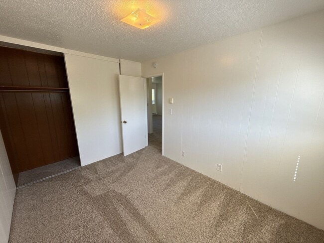 Building Photo - 550 SW Levens St