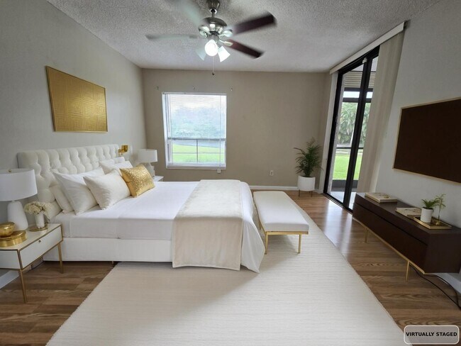 Building Photo - 2900 NW 42nd Ave