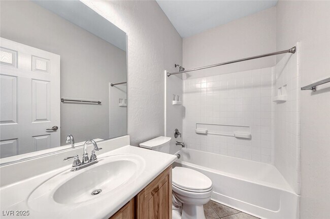 Building Photo - 259 Oakbrook Ridge Ave