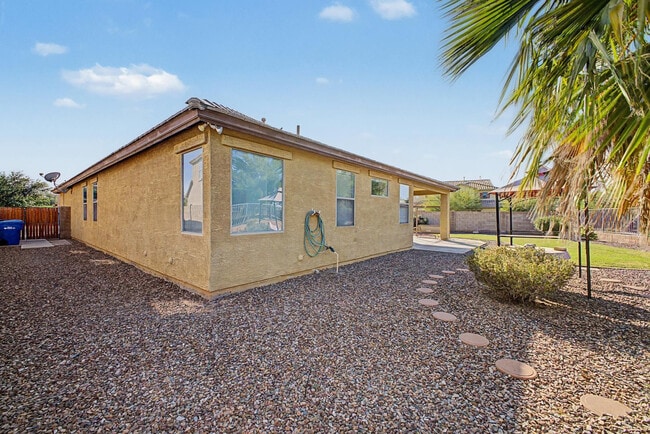 Building Photo - 6630 W Harwell Rd E