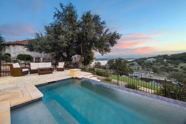 Building Photo - 17813 Kingfisher Ridge Dr